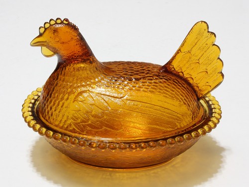Hen nest amber - hen, on